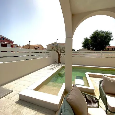 Calypso Luxury Pool&spa * Pula