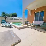 Calypso Luxury Pool&spa *