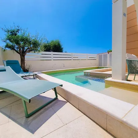 Apartment Calypso Luxury Pool&spa