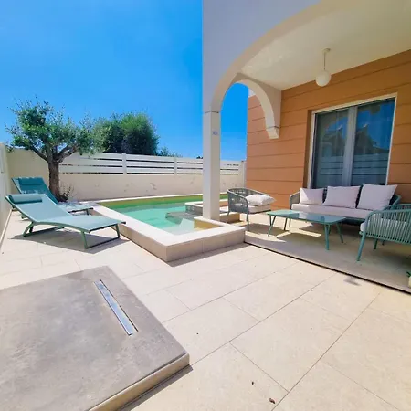 Calypso Luxury Pool&spa *